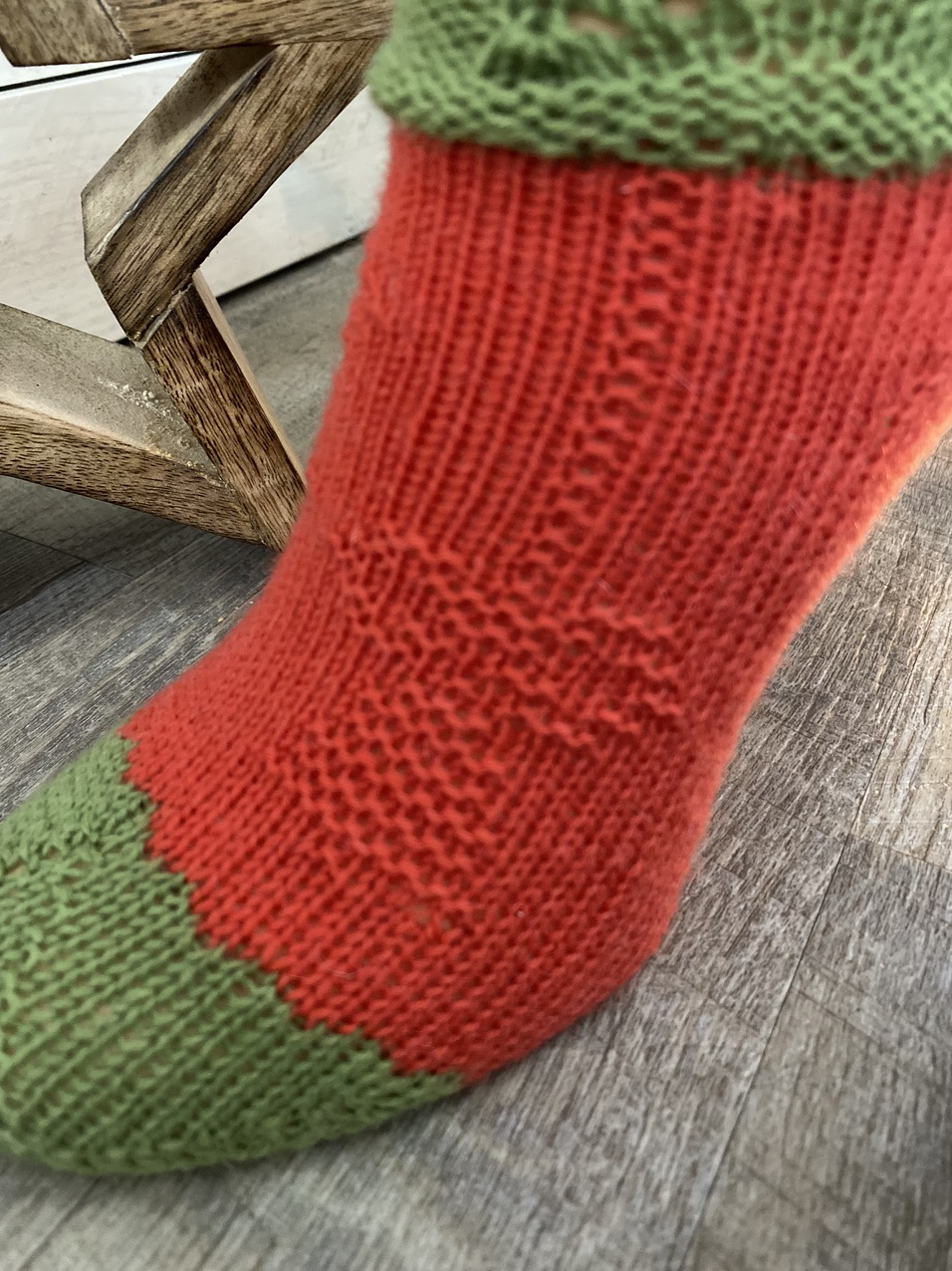 Advents-Socke - das singende, klingende Bäumchen | Einzelanleitung | Wolle Street Linie 12  | Stricken | Sylvie Rasch