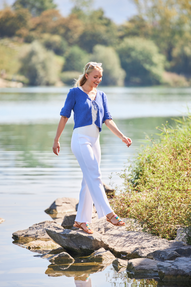 Jacke mit Rüschenärmel | Anleitungsheft | Wolle Fleeting Cotton  | Stricken | Regina Bühler, Pro Lana, Christophorus Verlag