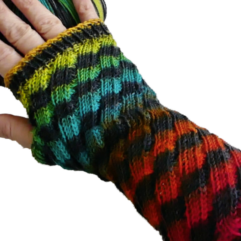 Armstulpe Harlekin | Anleitungsvideo | Wolle Paint Socks  | Stricken | Sylvie Rasch