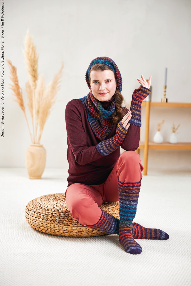 Accessoires-Set mit Socken | Anleitungsheft + Wolle Paint Socks  | Stricken | Veronika Hug, Woolly Hugs, Christophorus Verlag